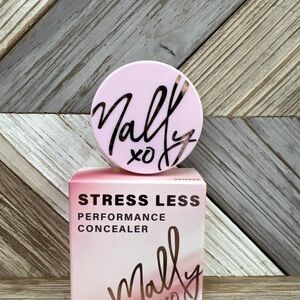 Mally Stress Less Performance Concealer - Light